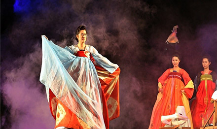신라천년 비색 신라복 패션쇼
