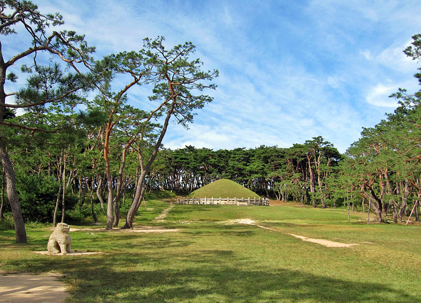 경주 괘릉 전경