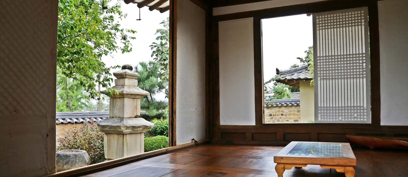 교촌마을 고택 ‘교동 석등있는 집’에서의 하룻밤