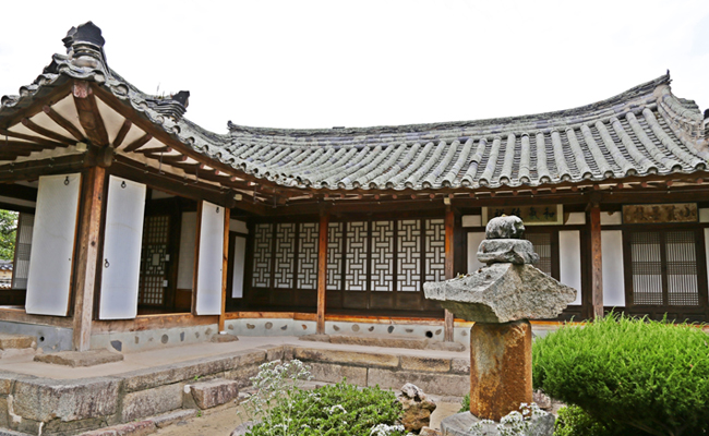 교동 석등있는 집’에서의 하룻밤