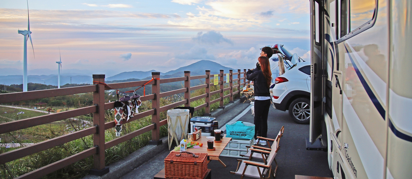 경주 풍력발전에서 차크닉 즐기기’