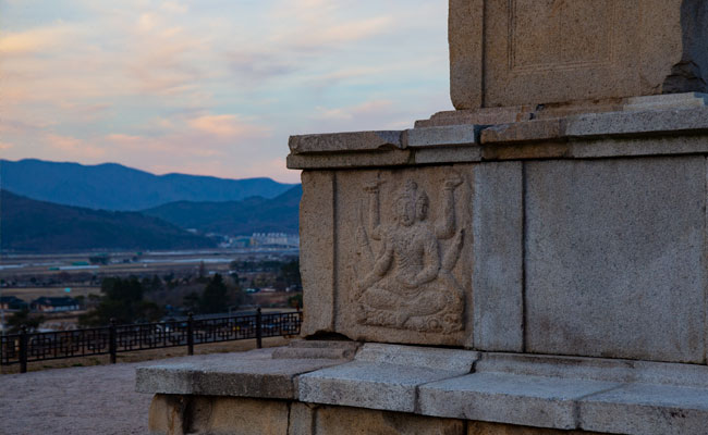 창림사지 삼층석탑 일몰