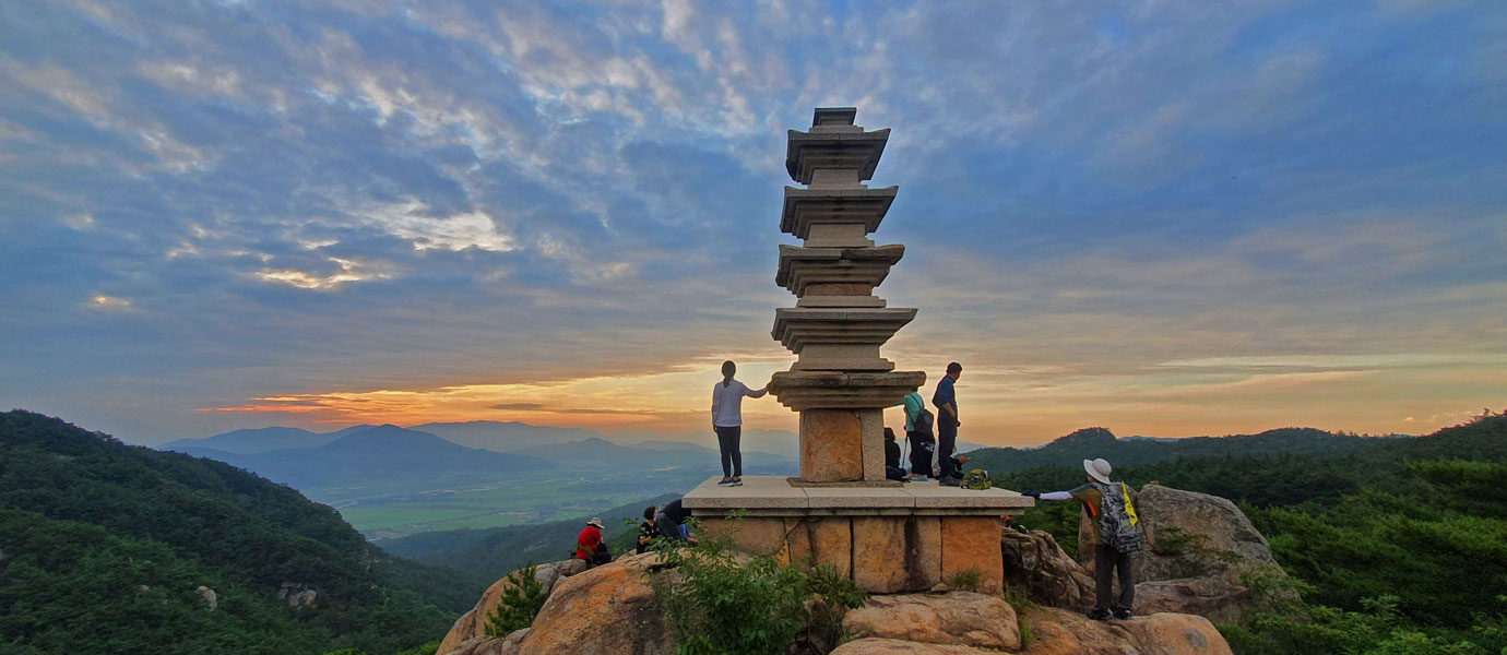 늠비봉 오층석탑 일몰