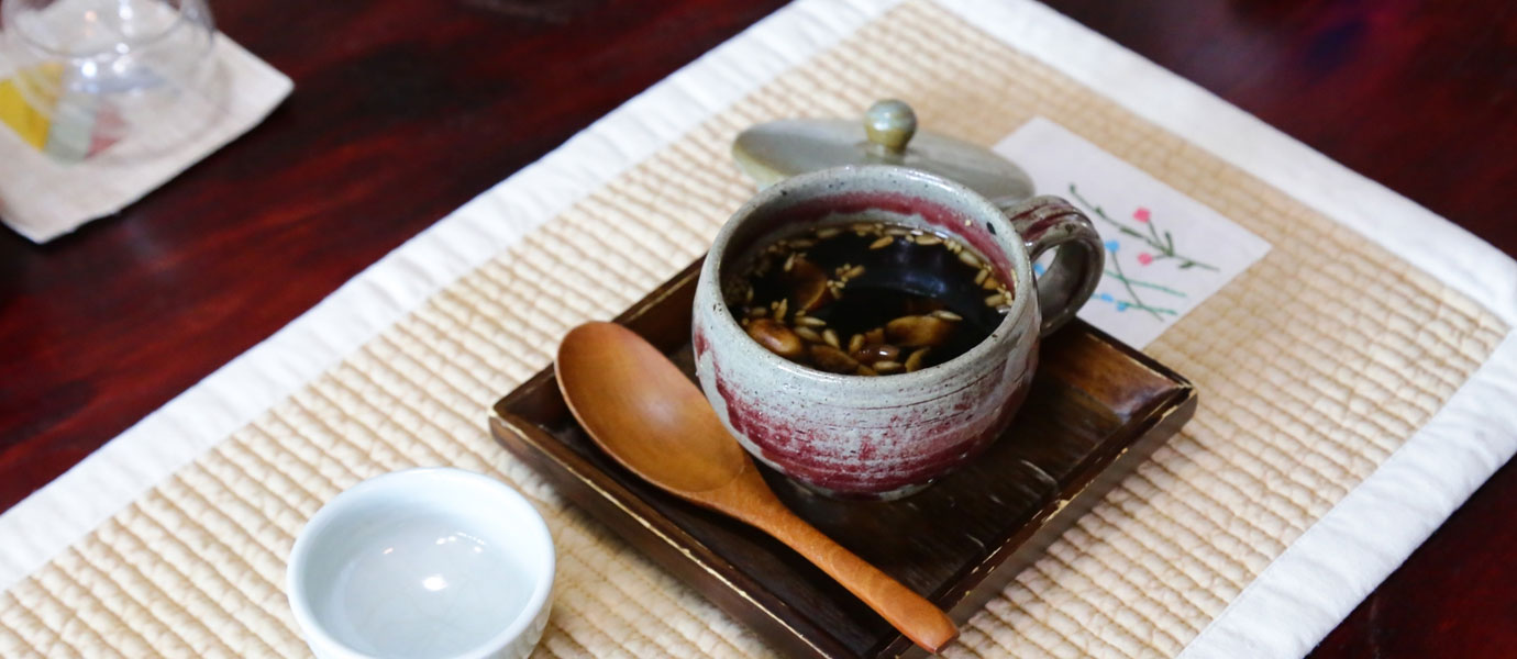 예쁜잔에 담긴 쌍화탕