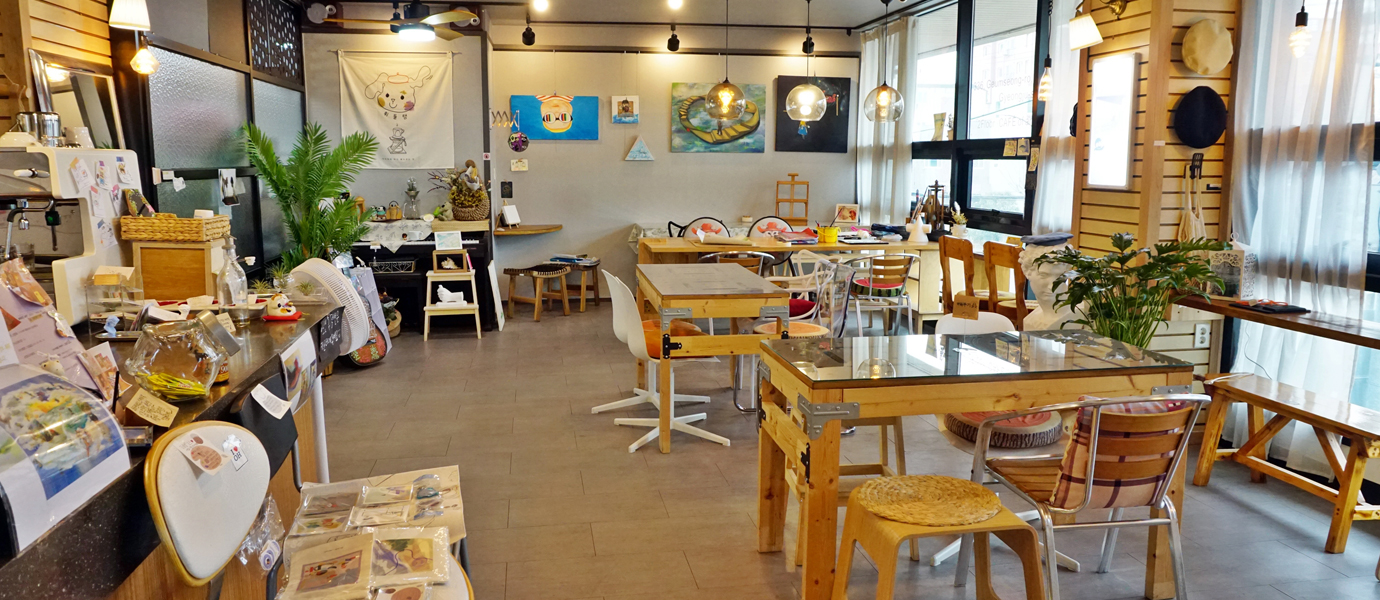 드로링 체험카페 휘들램 내부