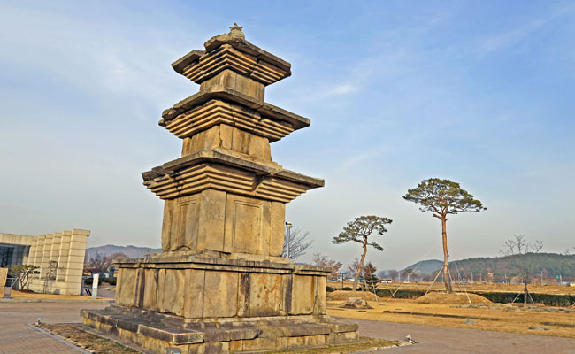 고선사지 3층 석탑 2