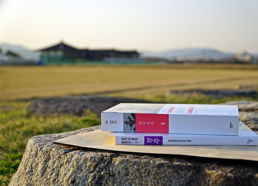 신라 역사 전문 서점, 책방 나정