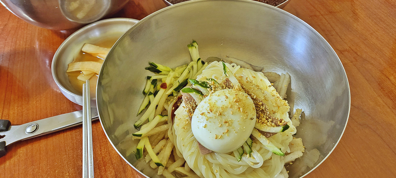 밀면 식당 ‘현대밀면’