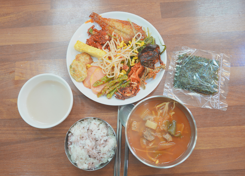 성동시장 한식뷔페