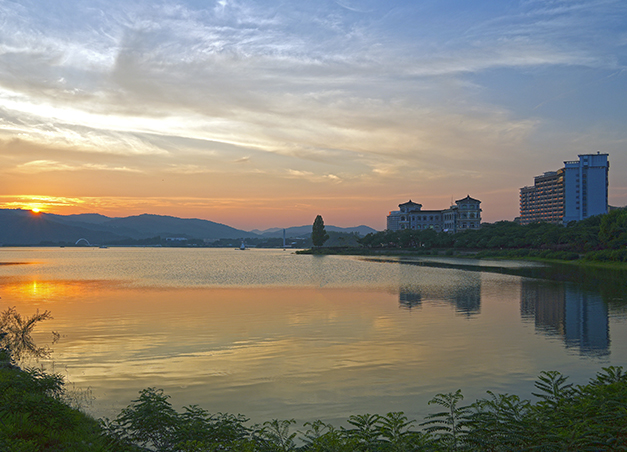 보문호 일몰
