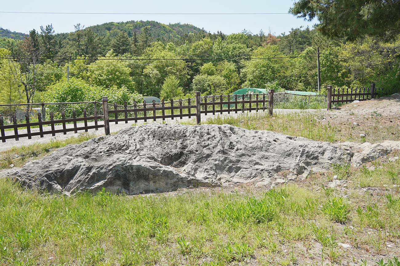 서악동 바위구멍