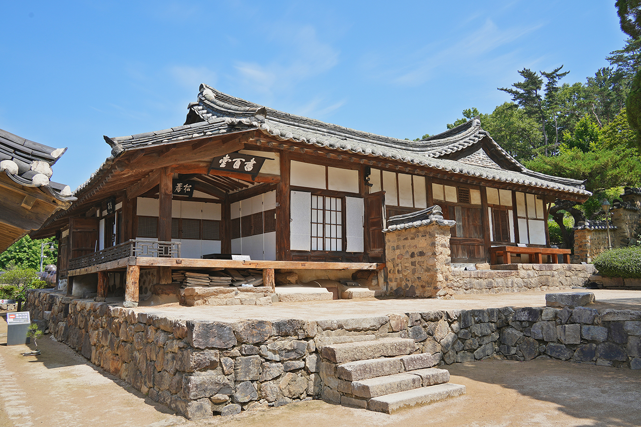 서백당