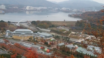 동궁원 봄가을 비교전경