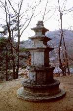 석굴암 삼층석탑