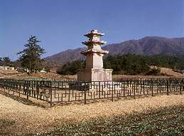 경주마동사지삼층석탑