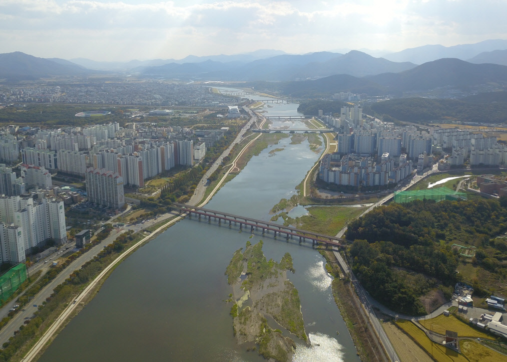 경주에서 바라본 형산강 전경사진