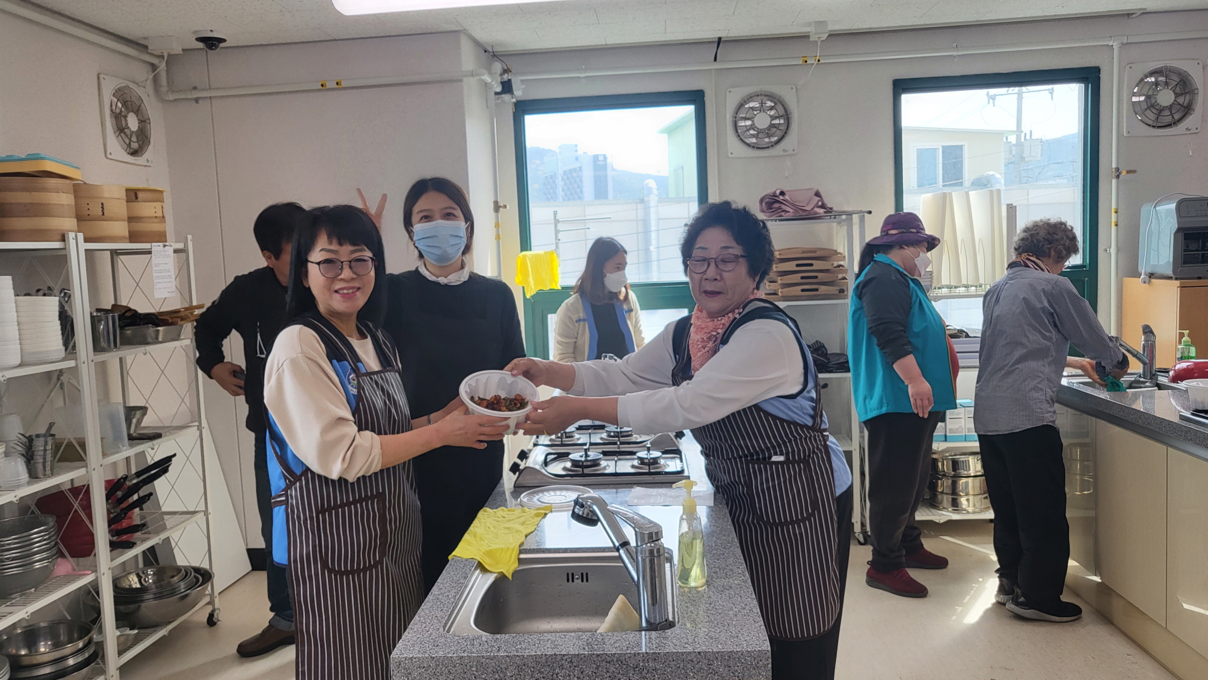 장애인종합복지관에서 생활요리 프로그램 요리보조 현장