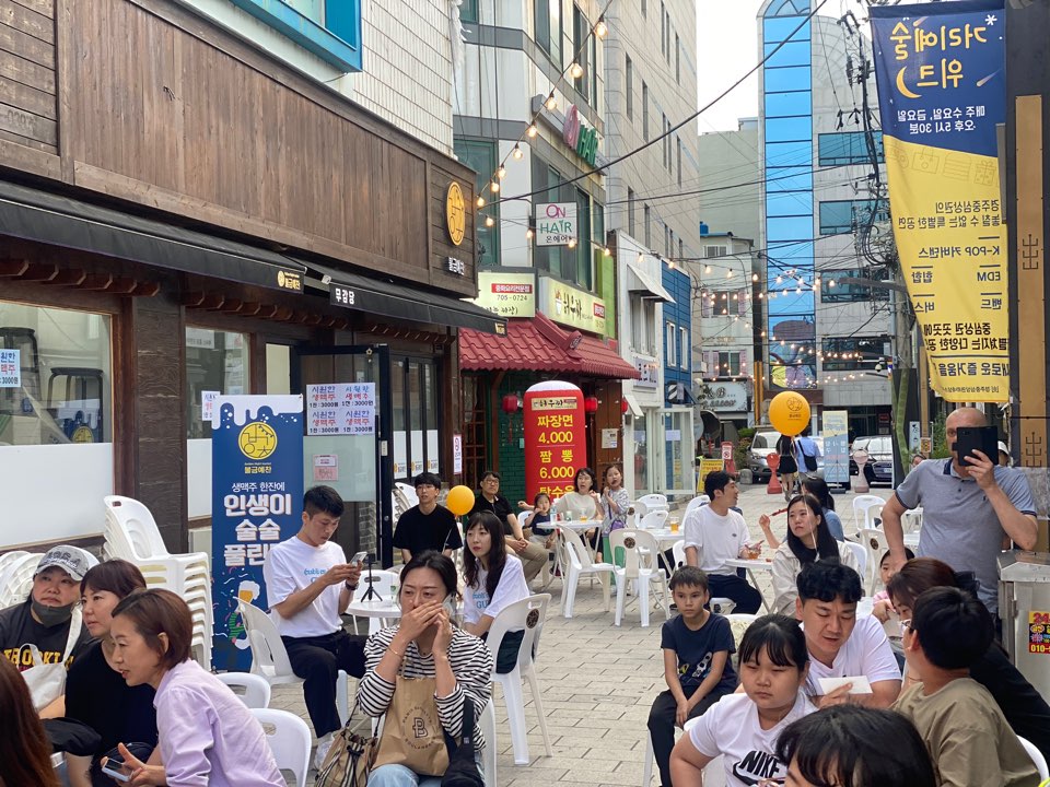 경주중심상권 골목야시장‘ 불금예찬’원도심 활성화 견인