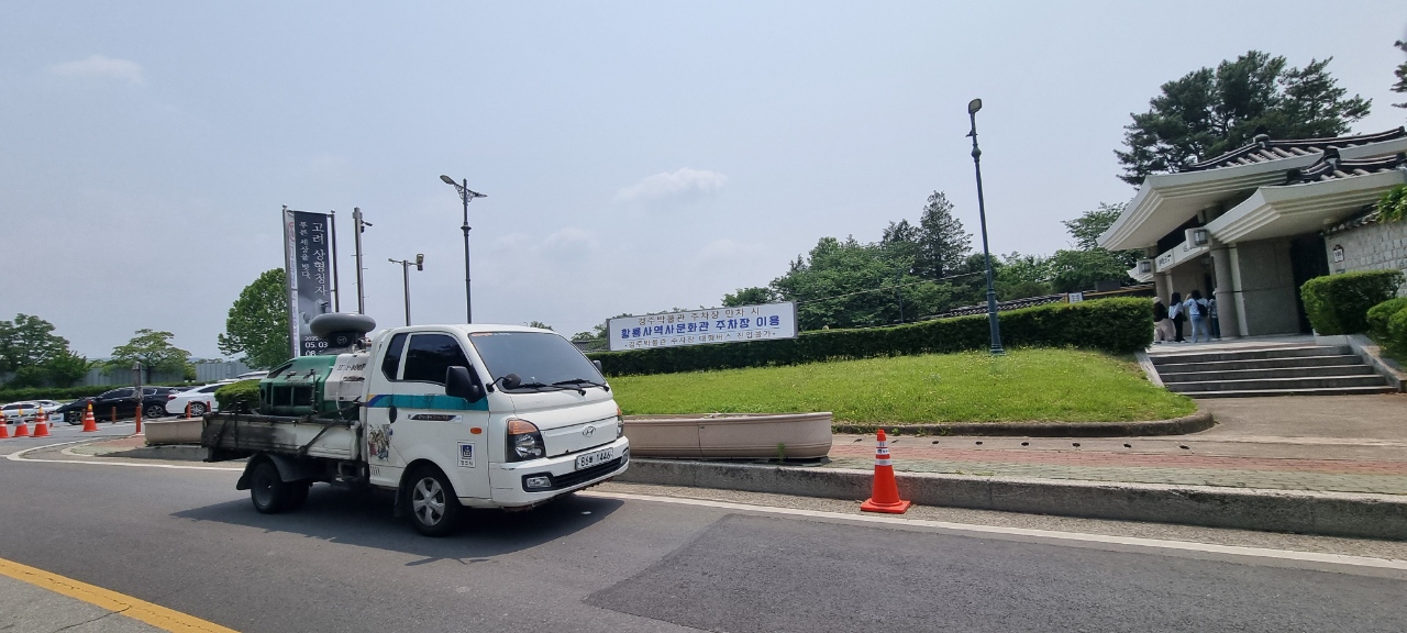경주시보건소는 최근 코로나19 확진자가 다시 증가함에 따라, 지역사회 내 확산 가능성에 선제적으로 대응하기 위해 다양한 예방 활동을 강화하고 있다.