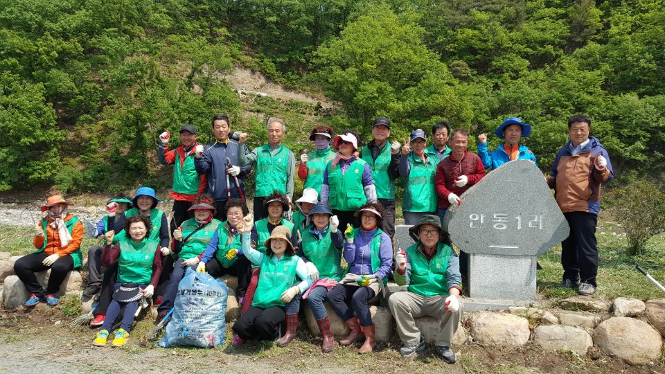 가로변 꽃길 조성과 꽃동산 정비