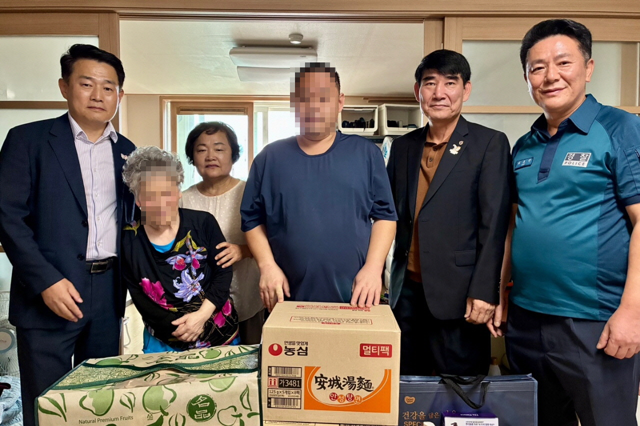 건천읍 생활안전협의회, 추석맞이 취약계층 따뜻한 “안전과 나눔‘전달