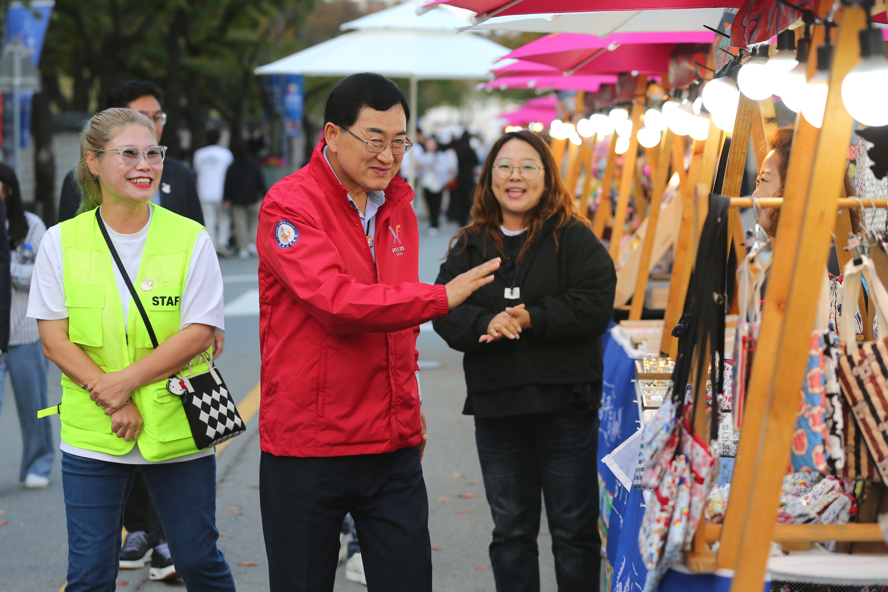 2025.10.25-대릉원 돌담길 상생마켓
