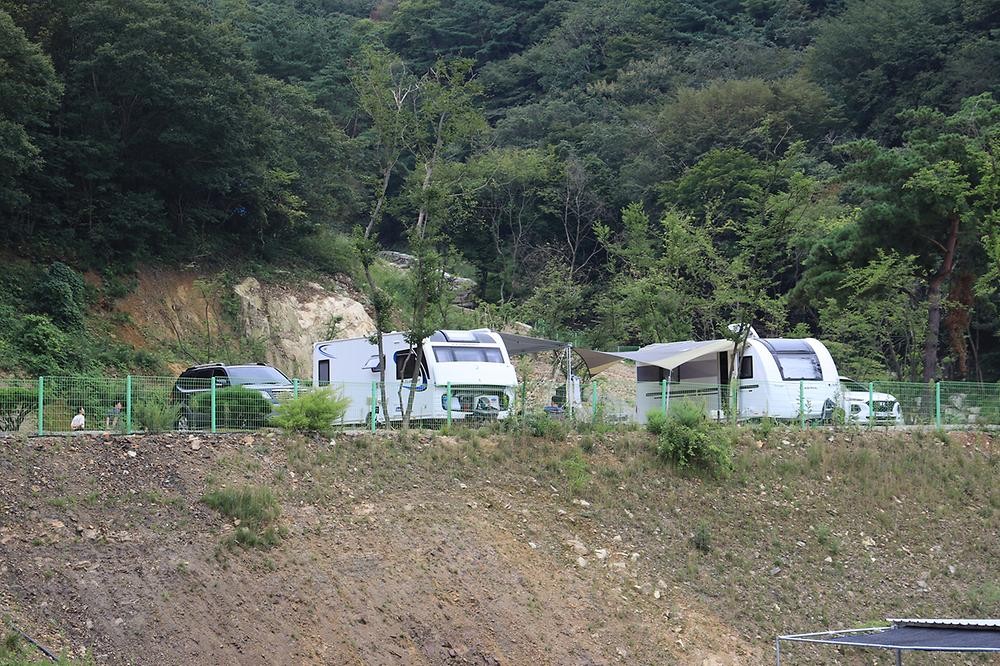 더숲 캠핑장 | Home | 숙박 | 동아시아 문화도시 2022 경주 동아시아 문화도시 2022 경주