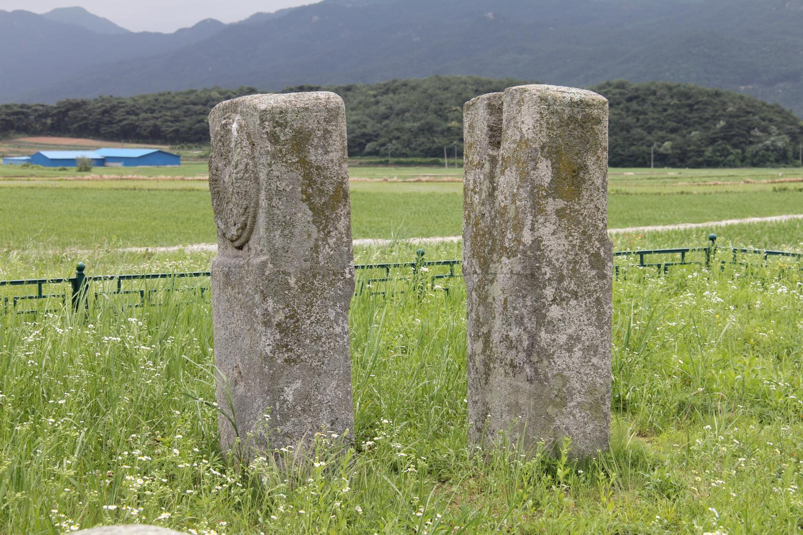 보문동연화문당간지주10