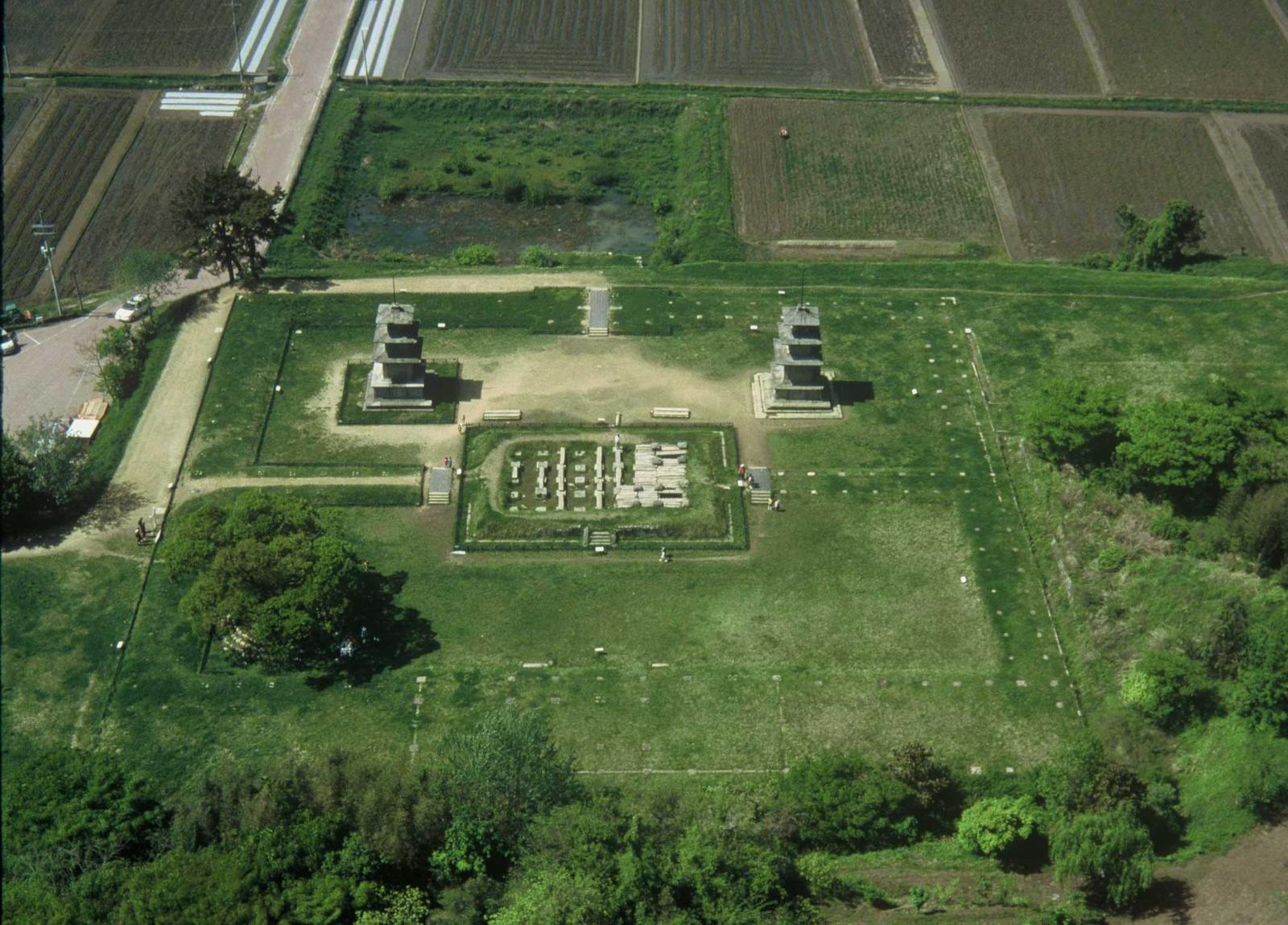 감은사항공사진1