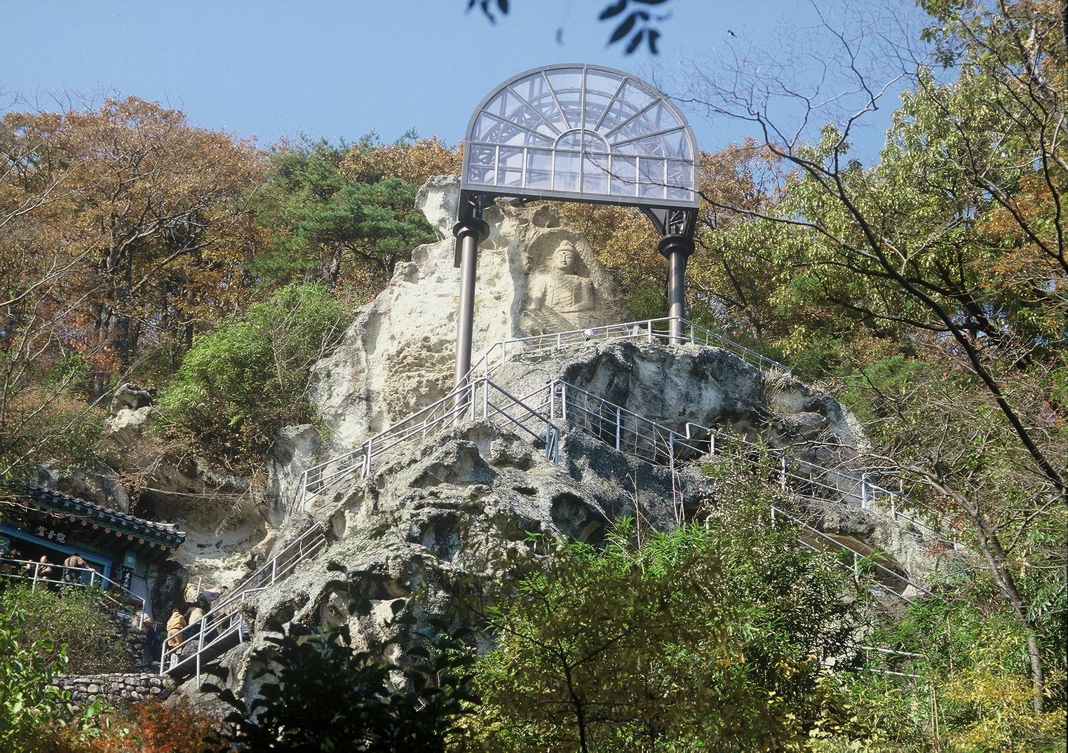 골굴암마애여래좌상