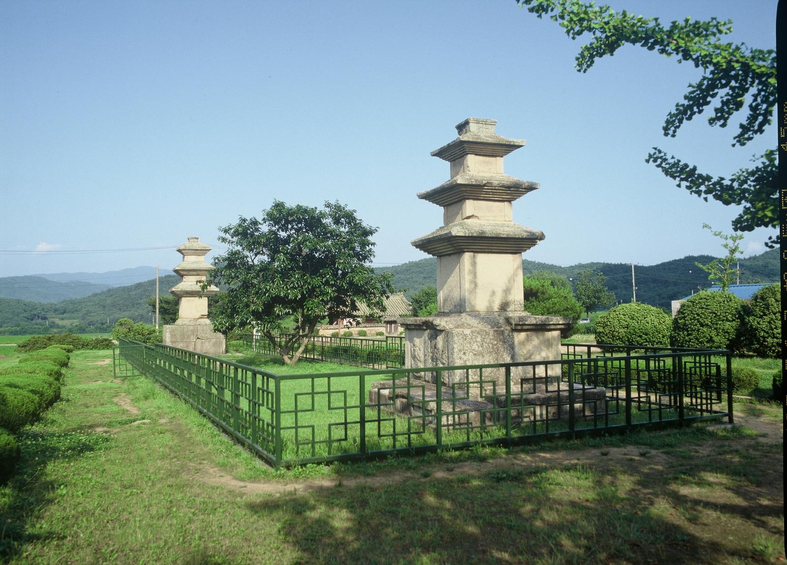 남산리삼층석탑2