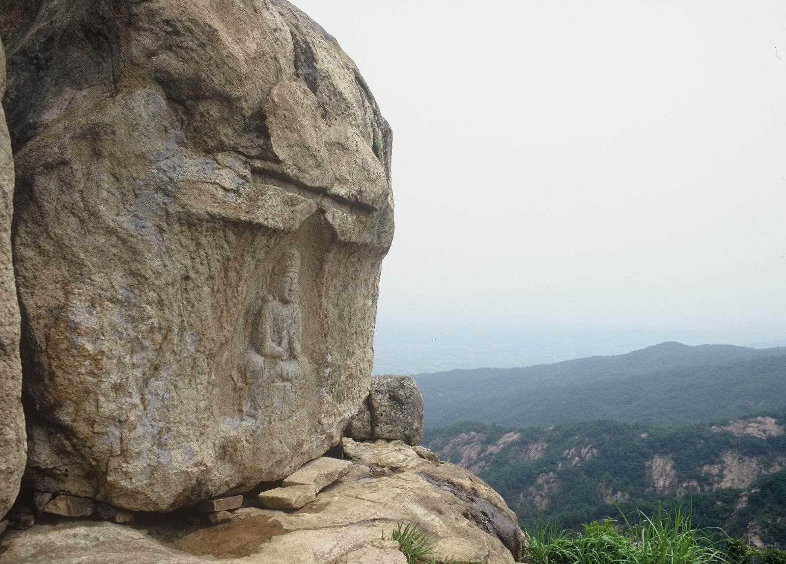 남산신선암마애보살반가상4