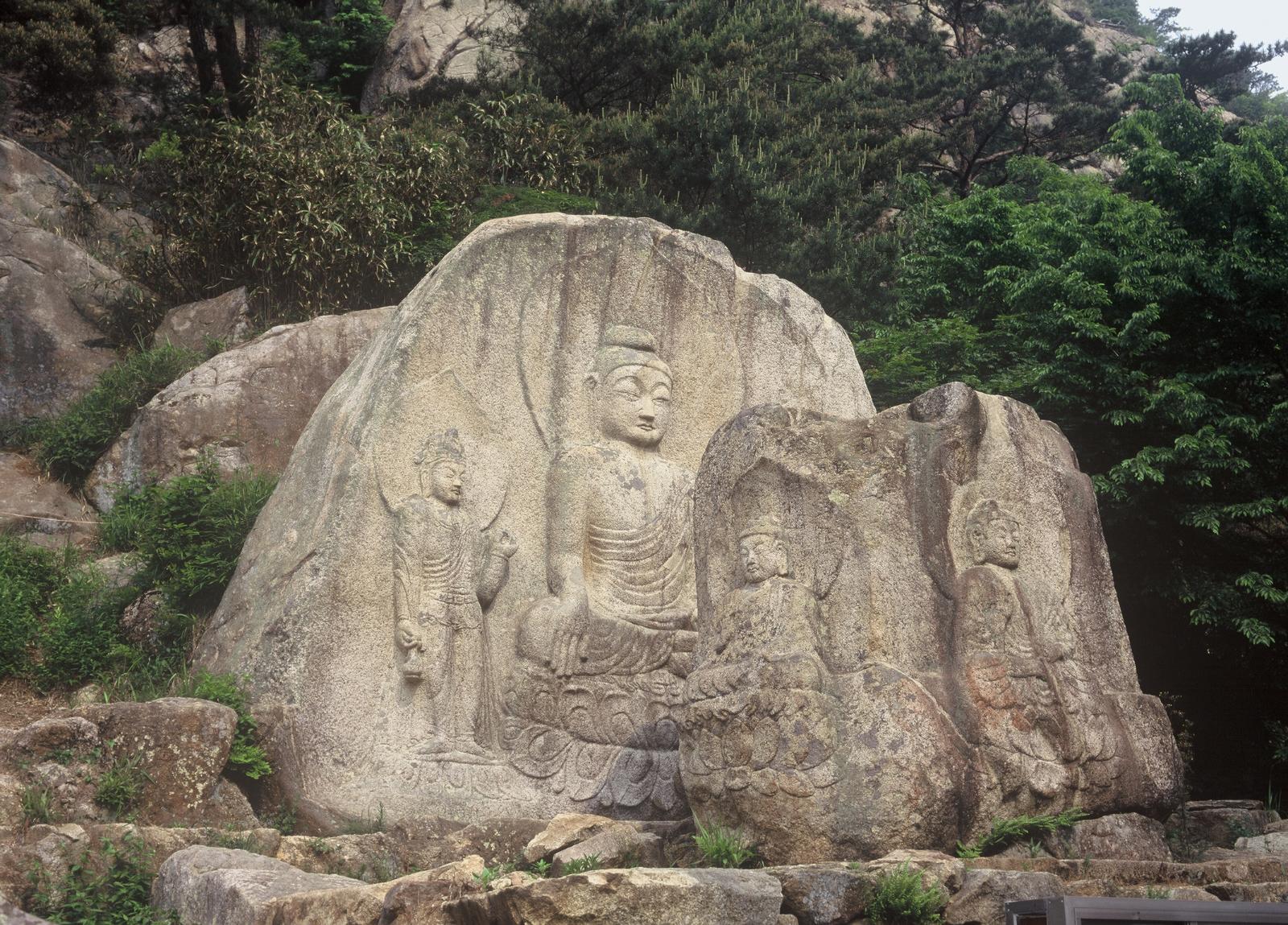 남산칠불암마애석불7