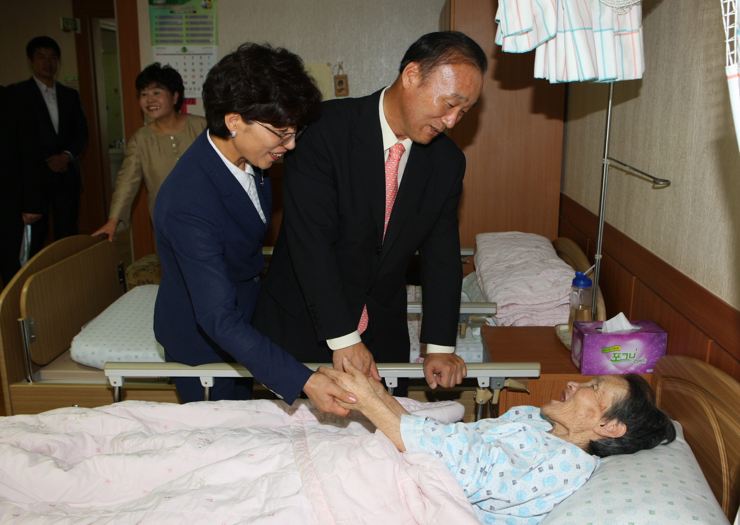 - 경주시 추석맞이 어려운 이웃 위문 -