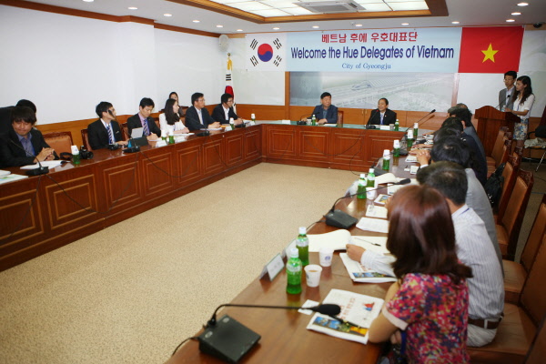 자매도시 베트남 후에시 의장일행 우호친선방문