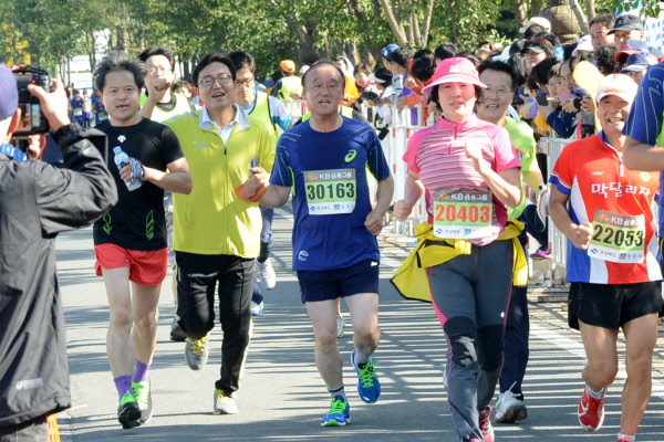 『동아일보 2013 경주 국제마라톤 대회』