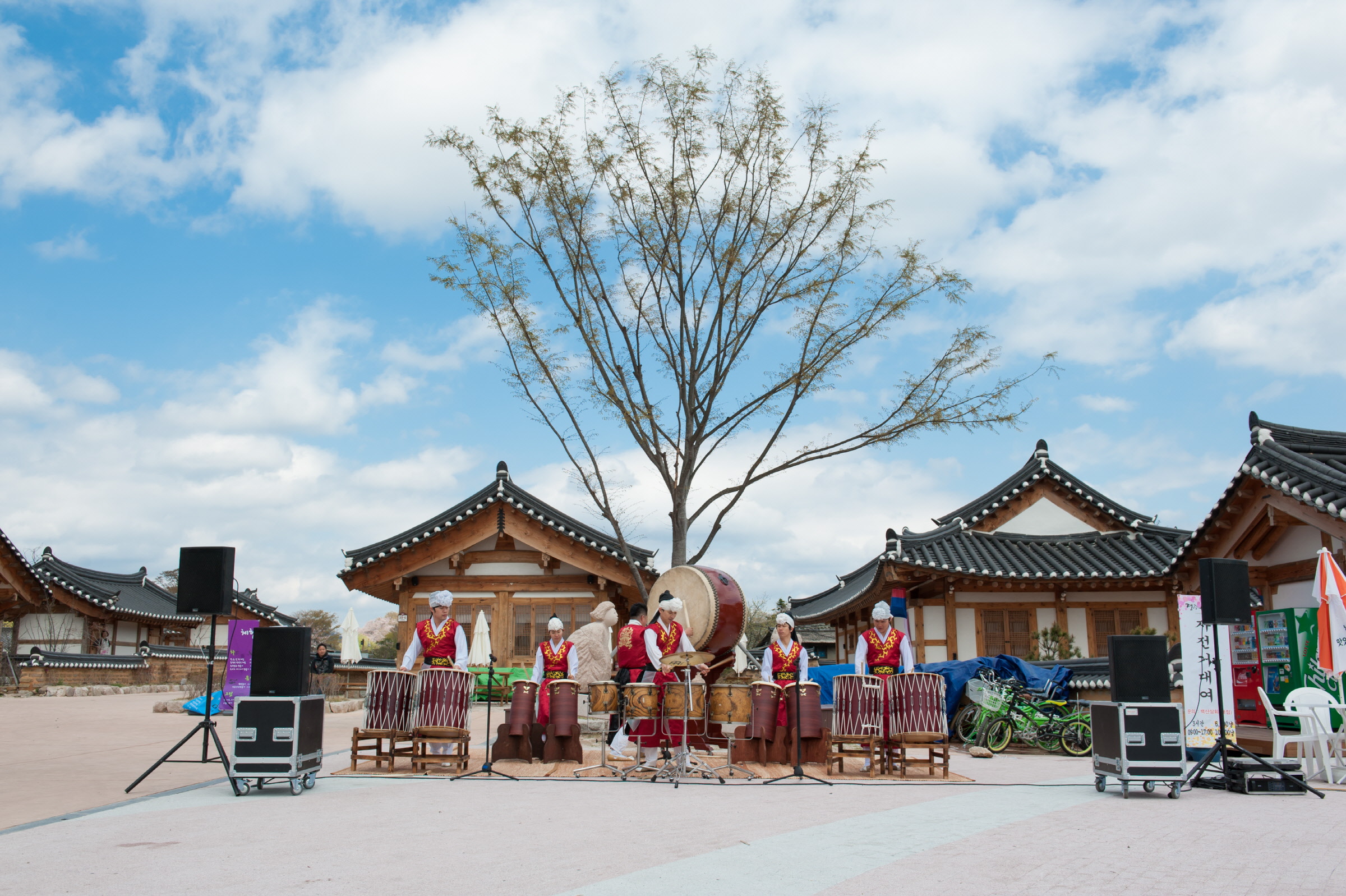 『다채로운 전통문화공간 교촌한옥마을』