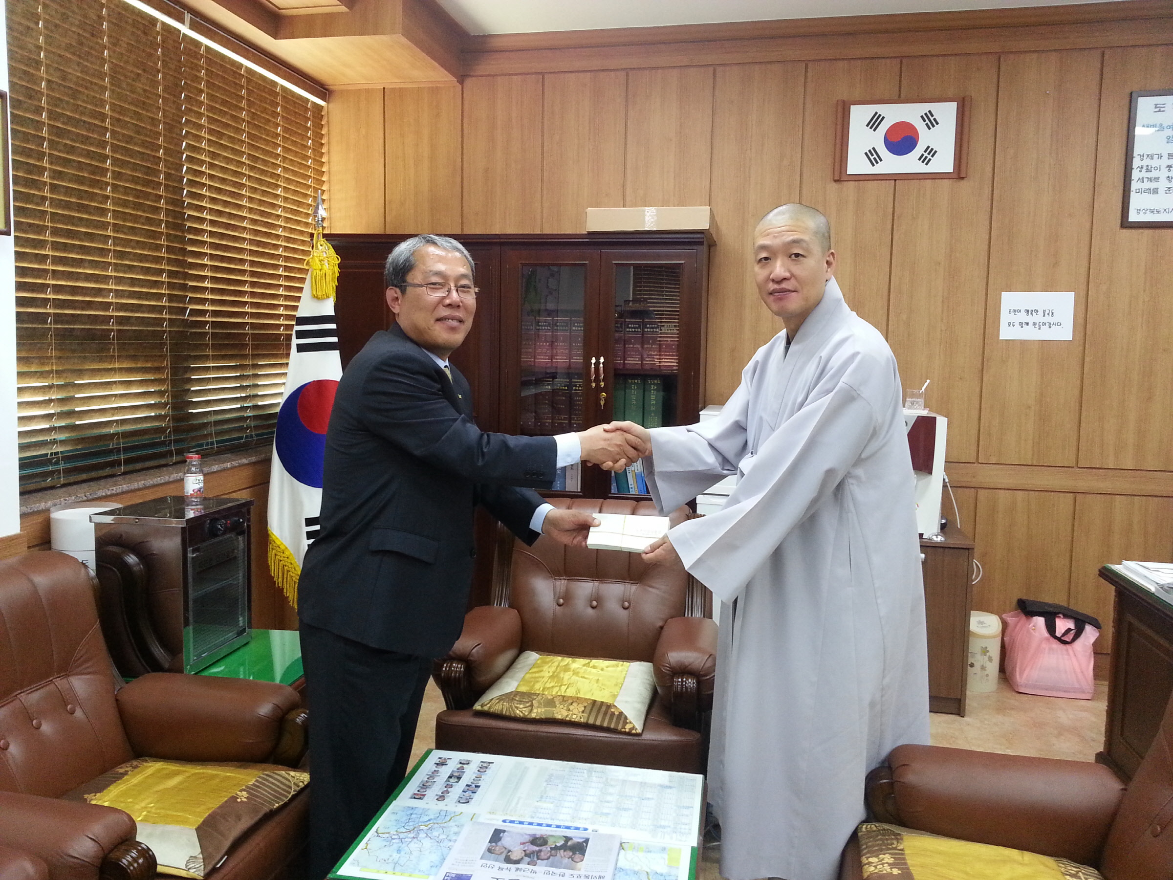 부처님오신날.jpg
