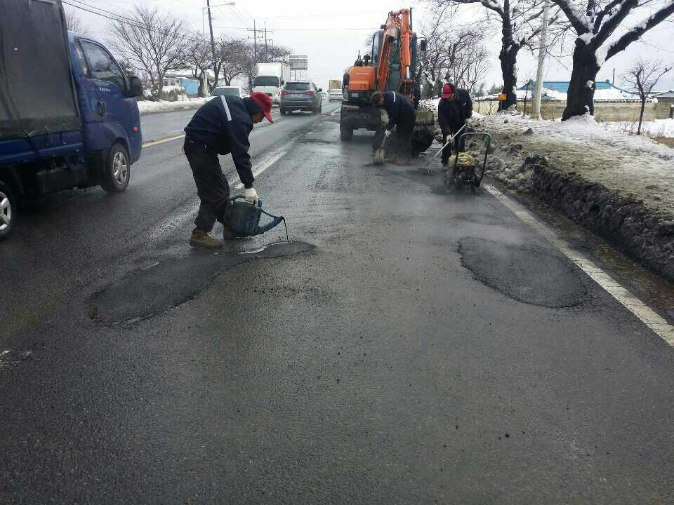 발빠른 도로보수공사 시행으로 주민교통불편 최소화