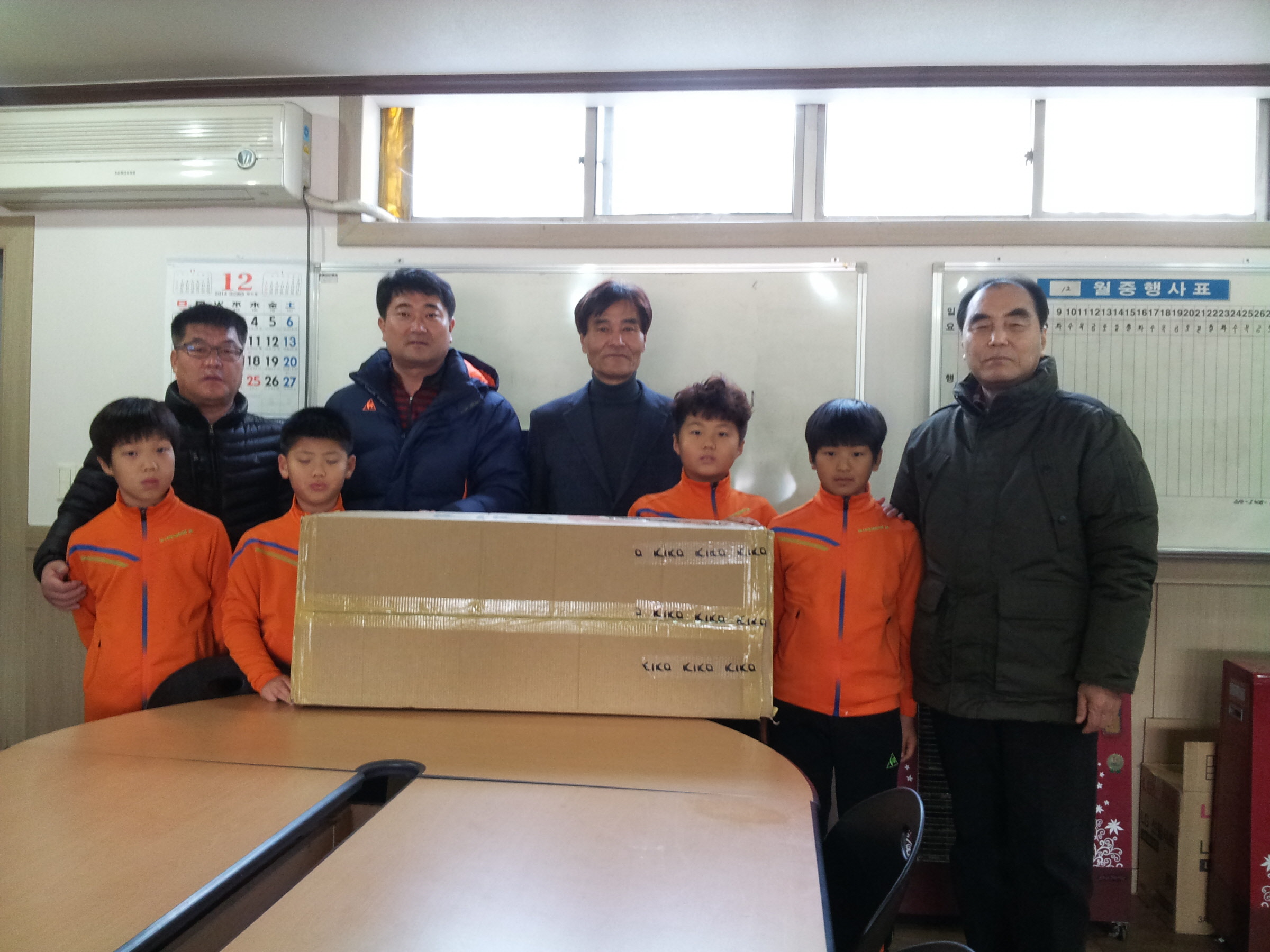 경주시축구협회, 지역 축구부 축구공 전달