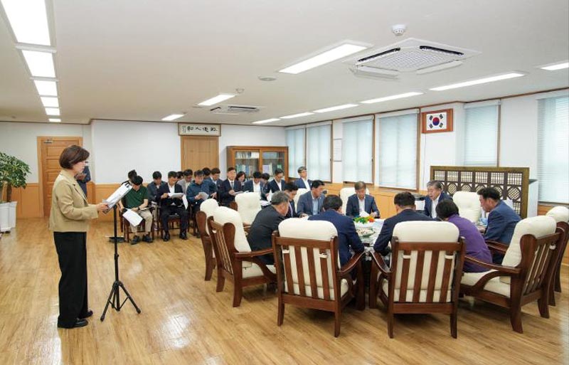 경주시의회 ‘2025 APEC 경주 유치지원특별위원회’ 활동 시작 경주시의회 ‘2025 APEC 경주 유치지원특별위원회’ 활동 시작