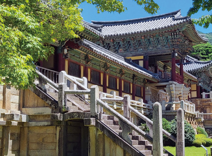 고요가 힙이 되는 순간, 경주 보고, 걷고, 머무는 절집 여행